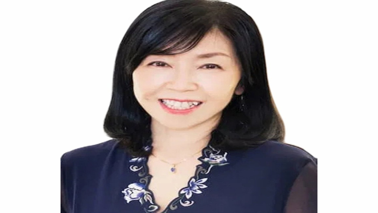 Miki Ito (Presentadora)