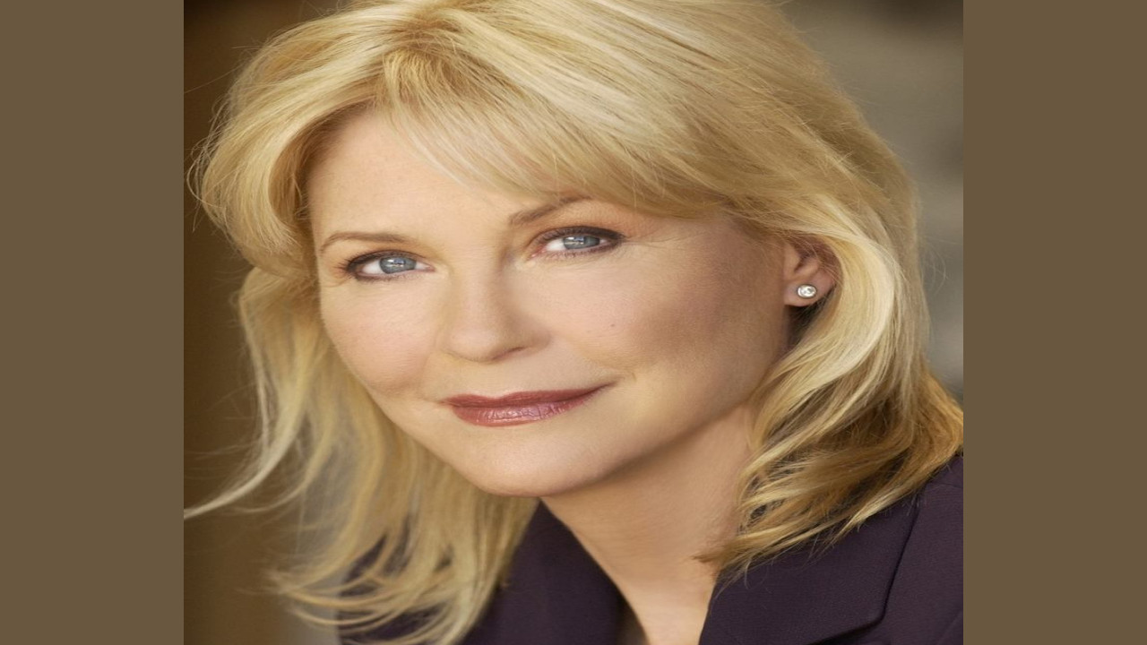 Dee Wallace (Presentadora)