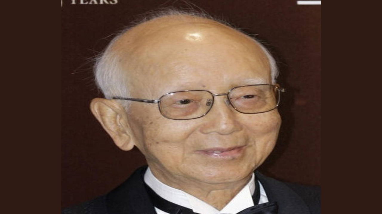 Raymond Chow Man-Wai (Presentador)
