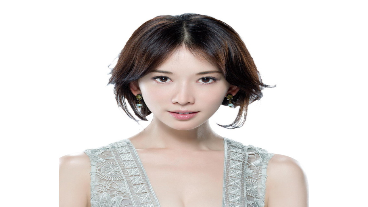 Chi-Ling Lin (Presentadora)
