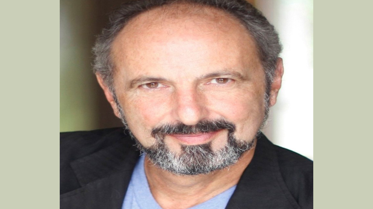 Bruce Winant (Presentador)