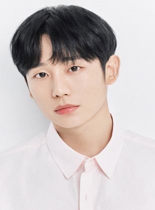 Jeong Hae-in (Presentador)