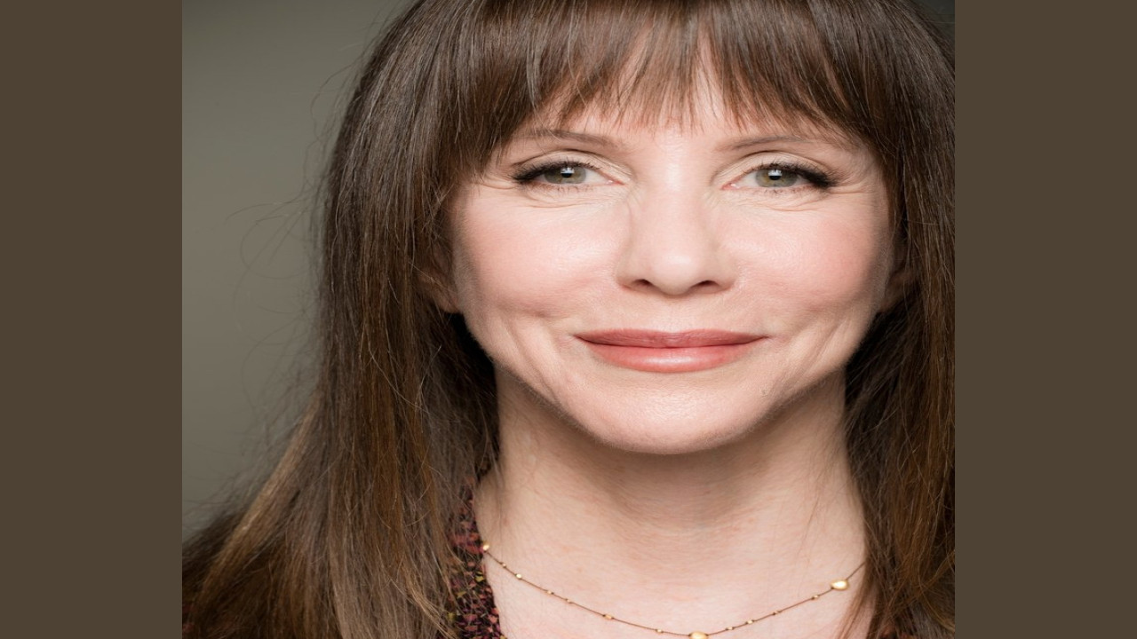 Laraine Newman (Presentadora)
