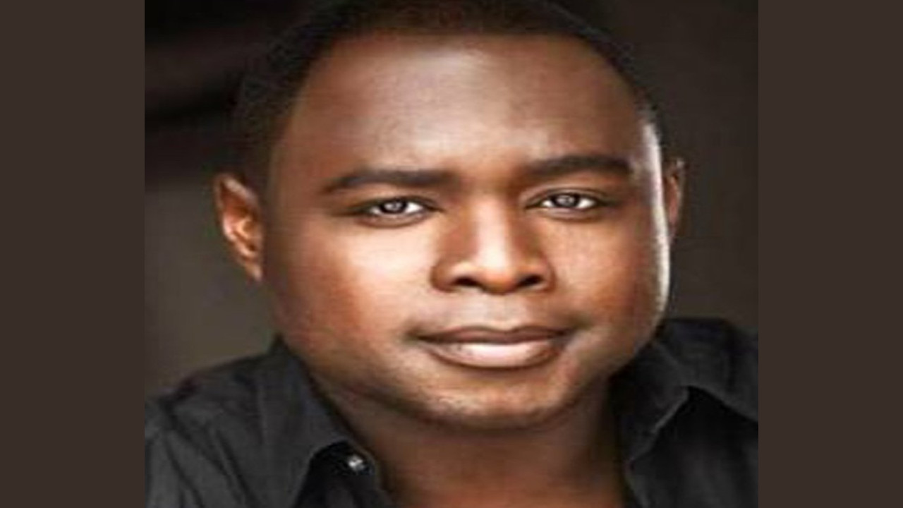 Kwesi Ameyaw (Presentador)