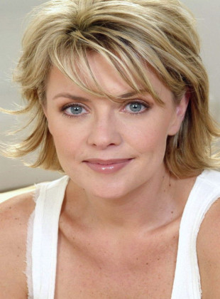 Amanda Tapping (Presentadora)