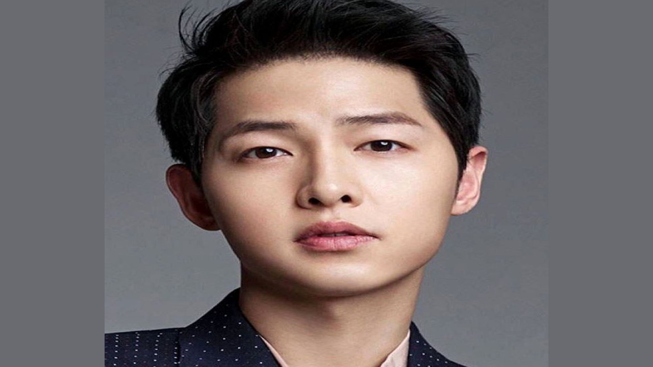 Song Joong Ki (Presentador)