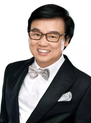 Bak-Ming Wong (Presentador)