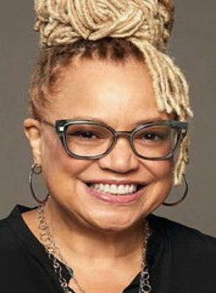 Kasi Lemmons (Presentadora)