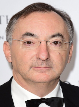 Peter Kosminsky (Presentador)