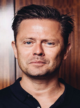 Fredrik Wikingsson (Presentador)
