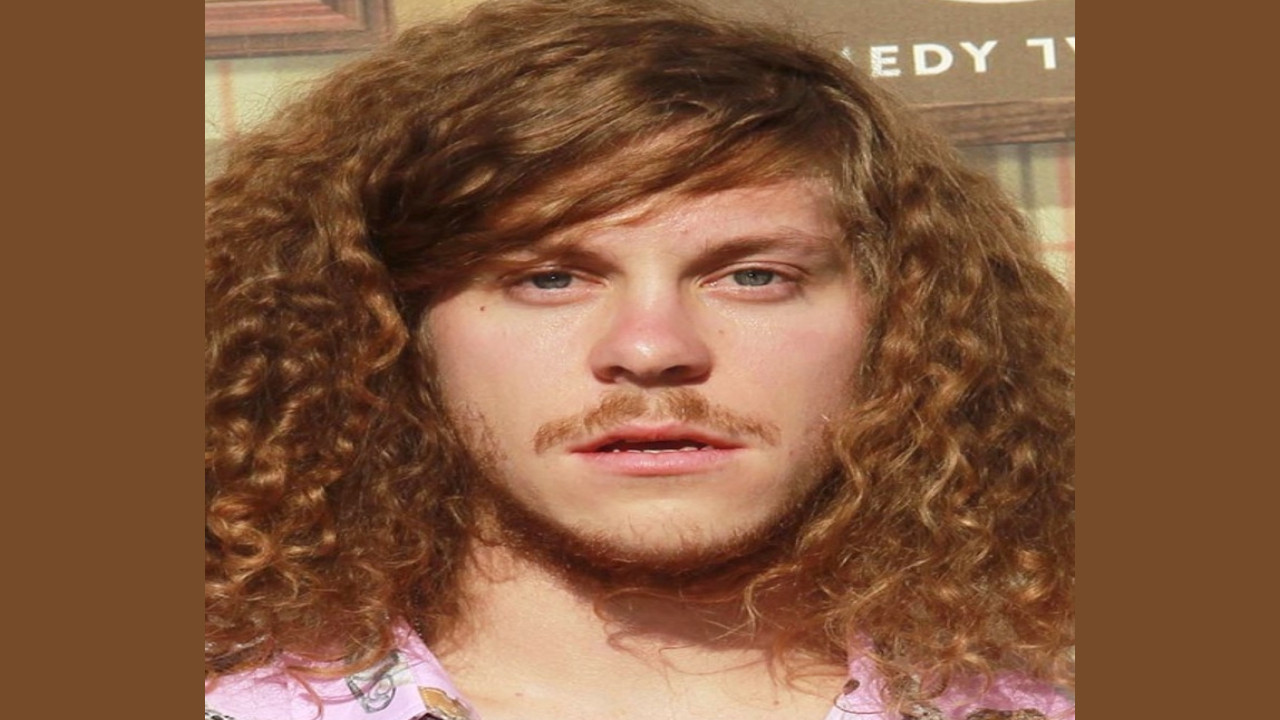Blake Anderson (Presentador)