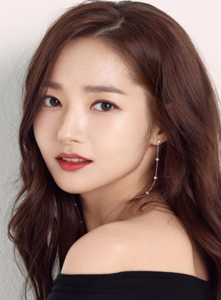 Park Min-young (Presentadora)