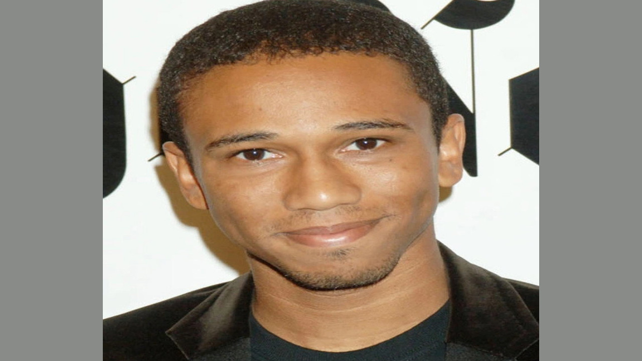 Aaron McGruder (Técnico)
