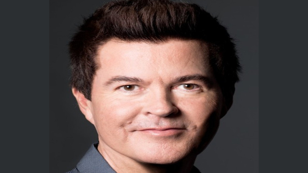 Simon Fuller (Técnico)